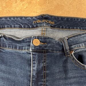 Maurices Dark Blue Distressed Denim cropped Jeans